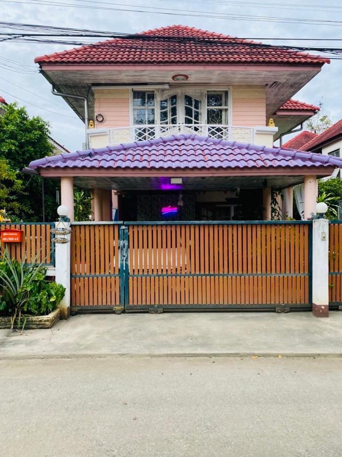บ้านแบ่งห้องให้พัก บ้านยูกเฮม วิวทะเลสาบ รู้สึกเหมือนบ้านเพื่อน Bangkok