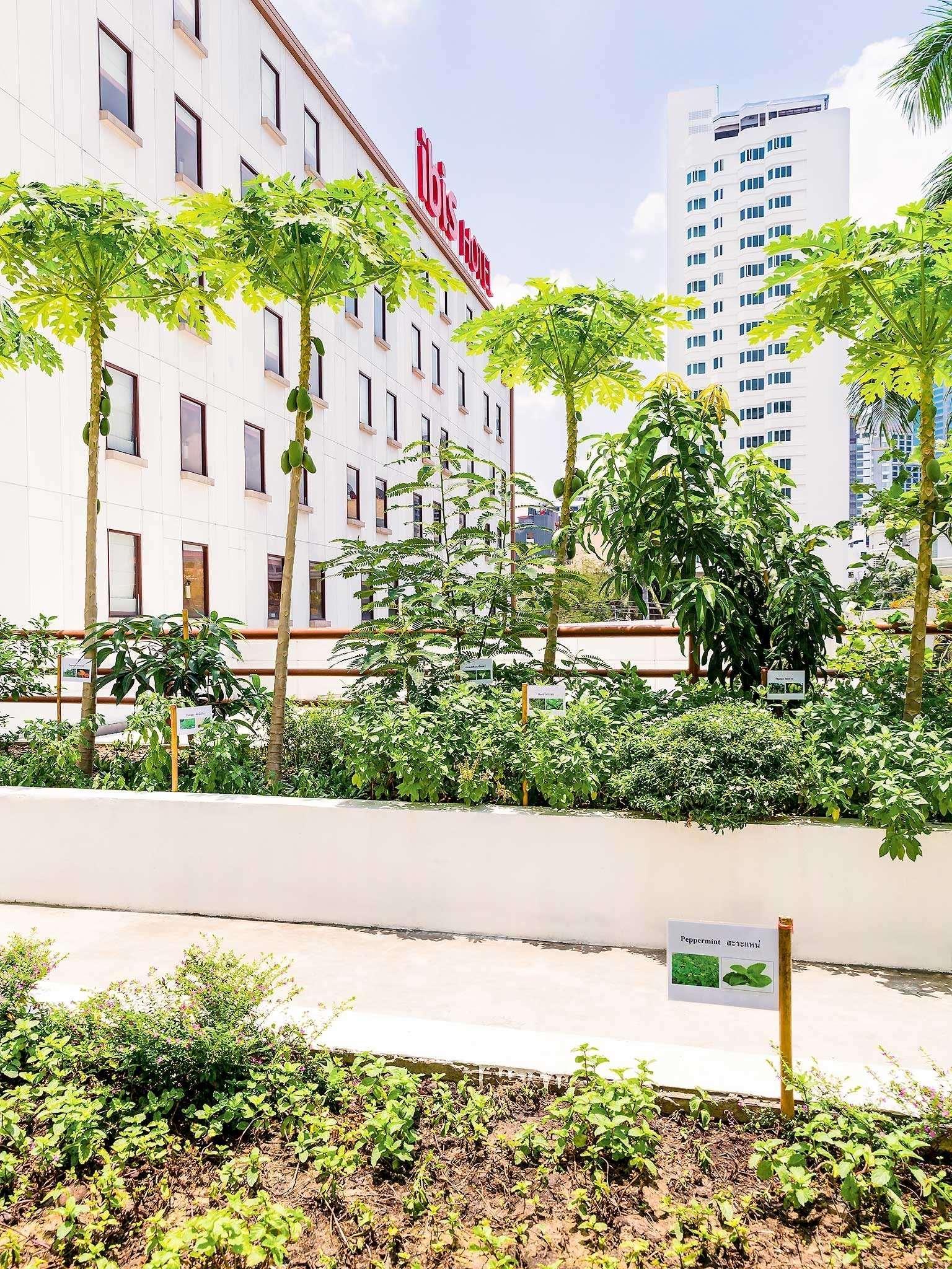 Ibis Sukhumvit 4 Hotel 3*
