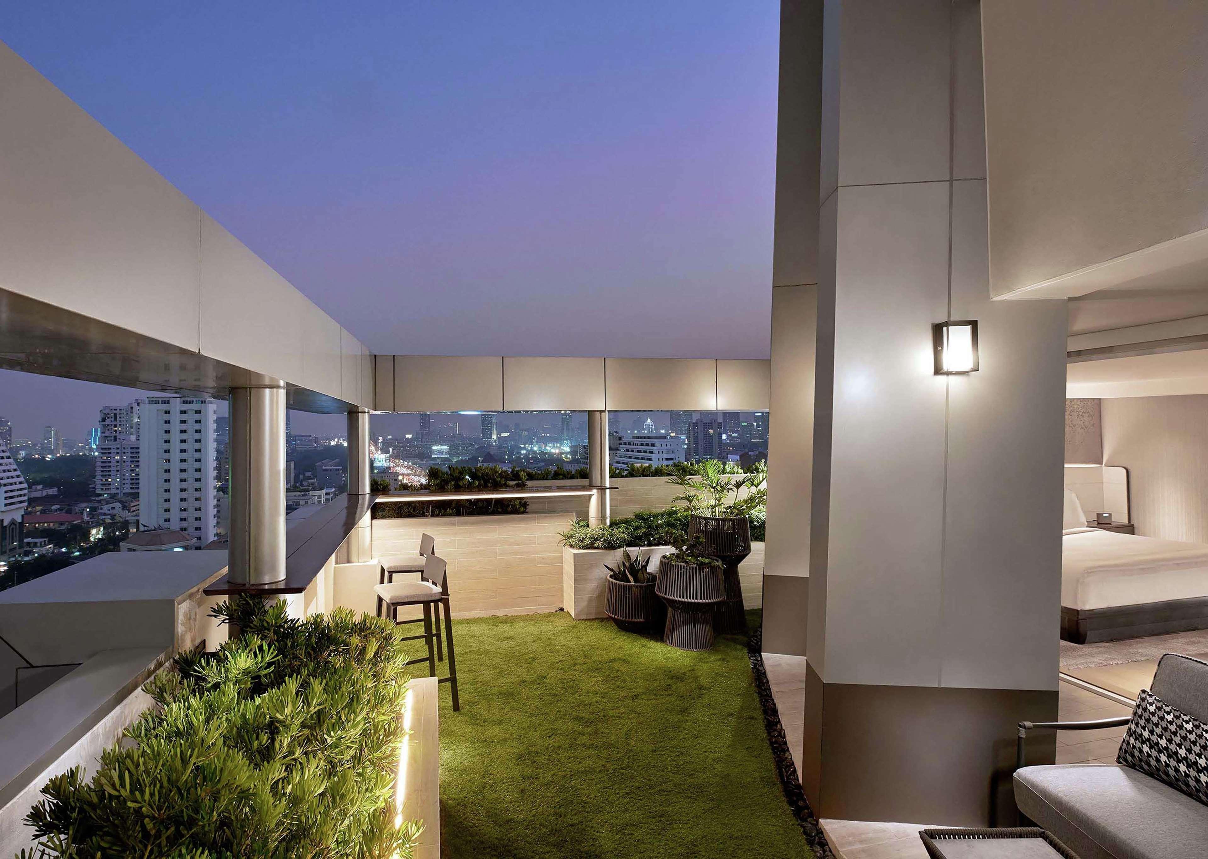 Doubletree By Hilton Ploenchit