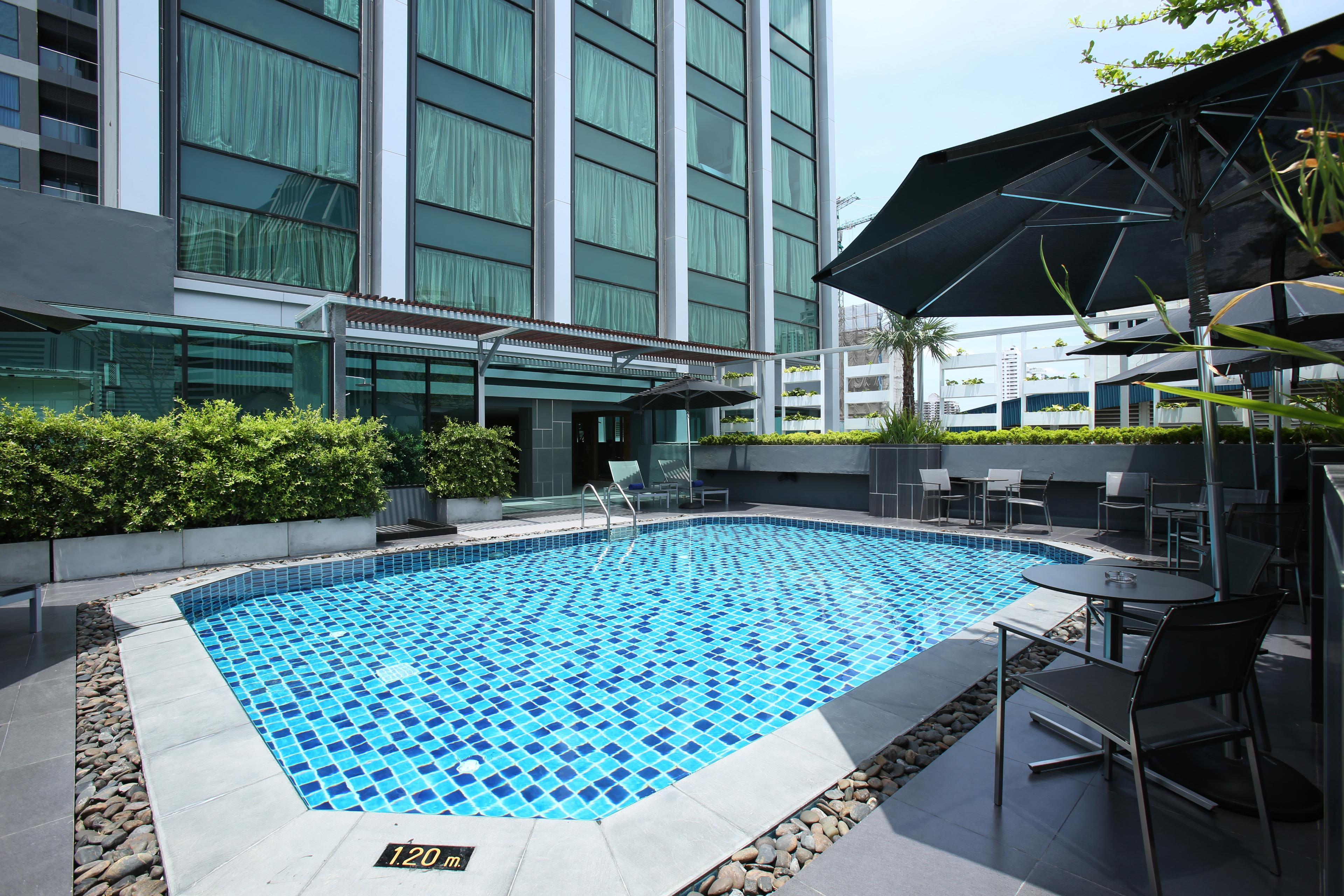 Ramada By Wyndham Sukhumvit 11 Hotel Bangkok