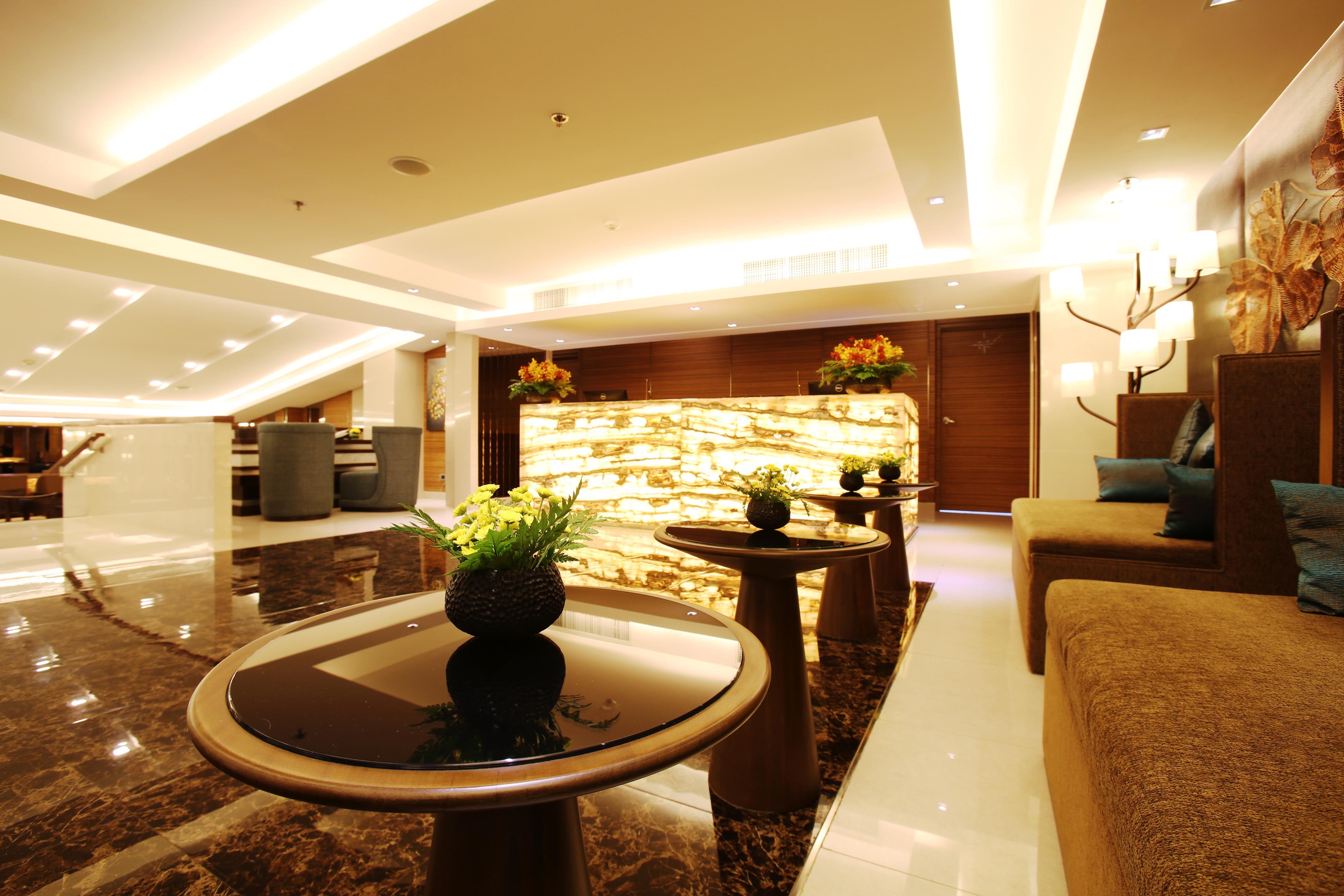 Hotel Ramada By Wyndham Sukhumvit 11