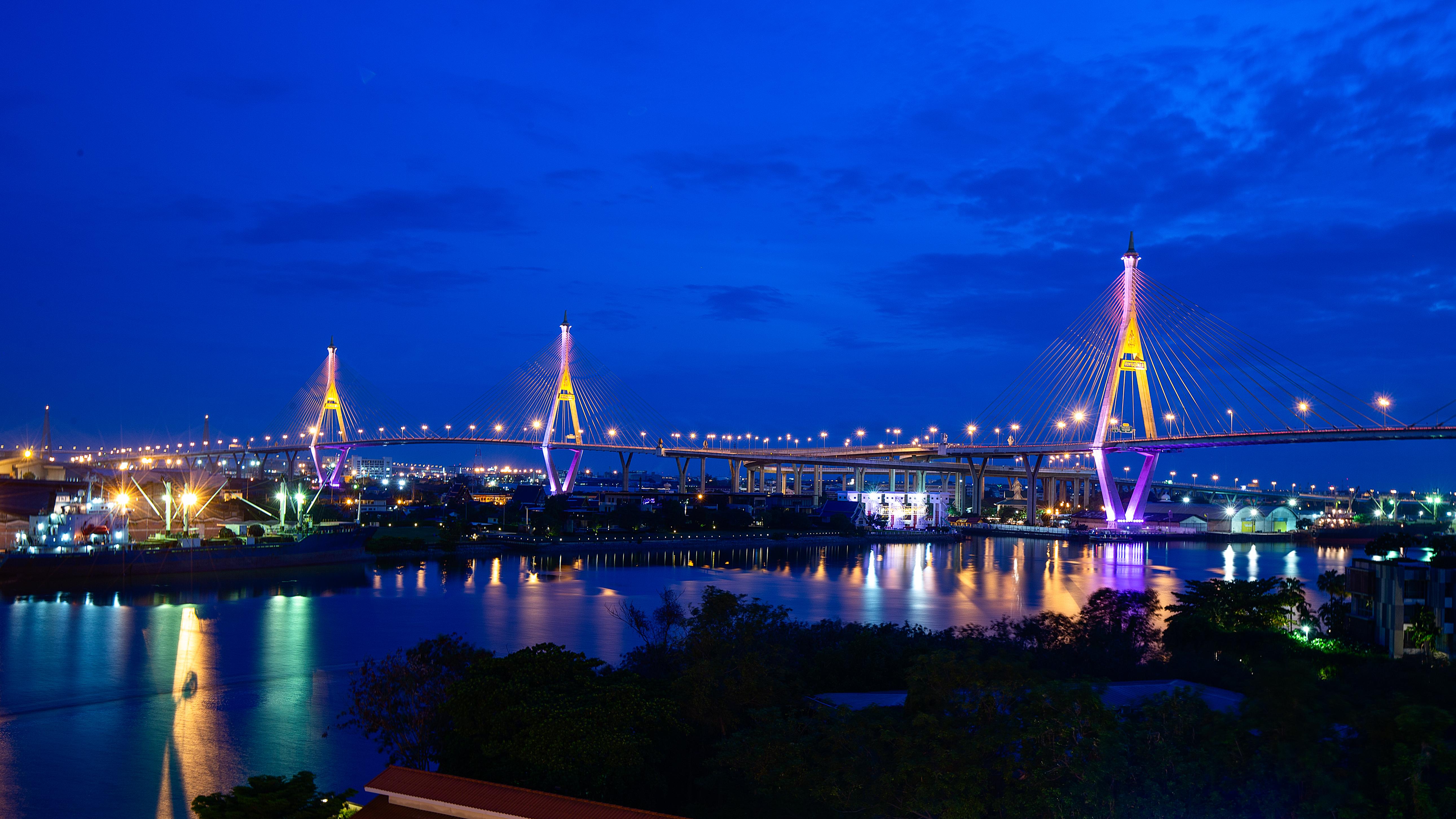 Riverfront 4*