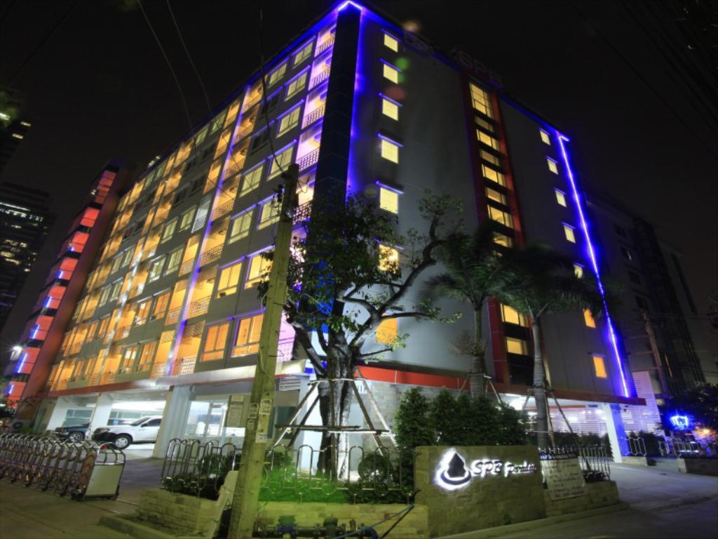 Spb Paradise 3*