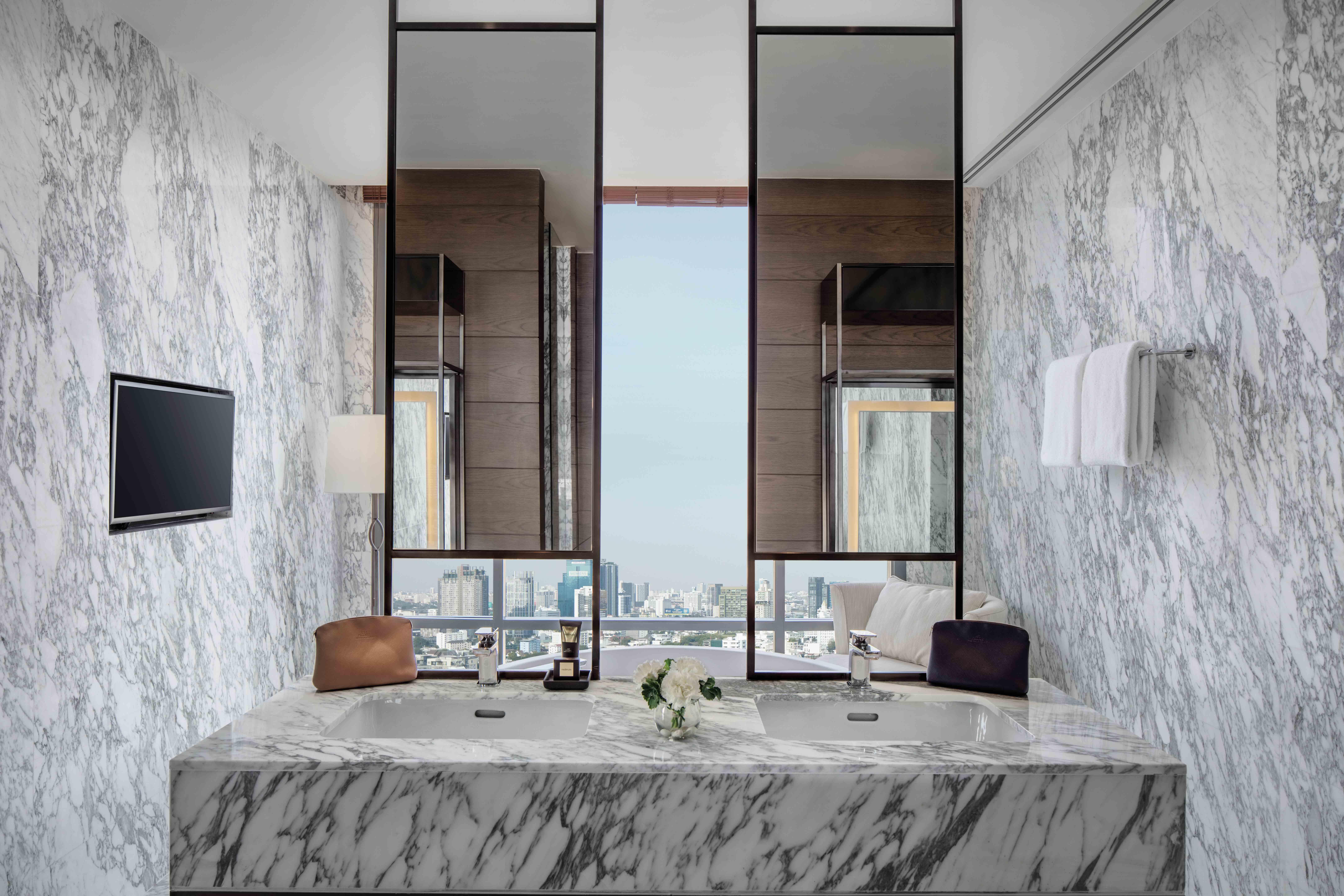 Hotel 137 Pillars Residences