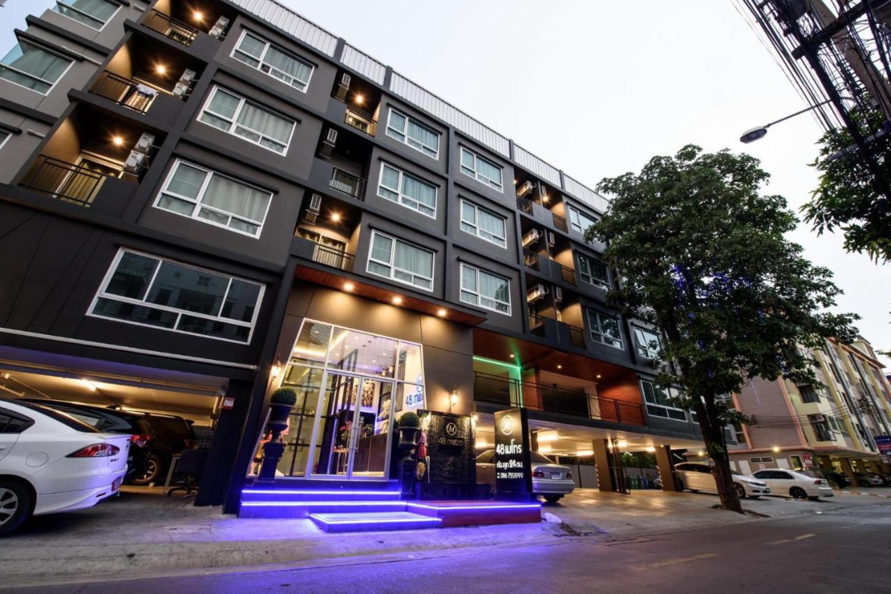 48 Metro Hotel