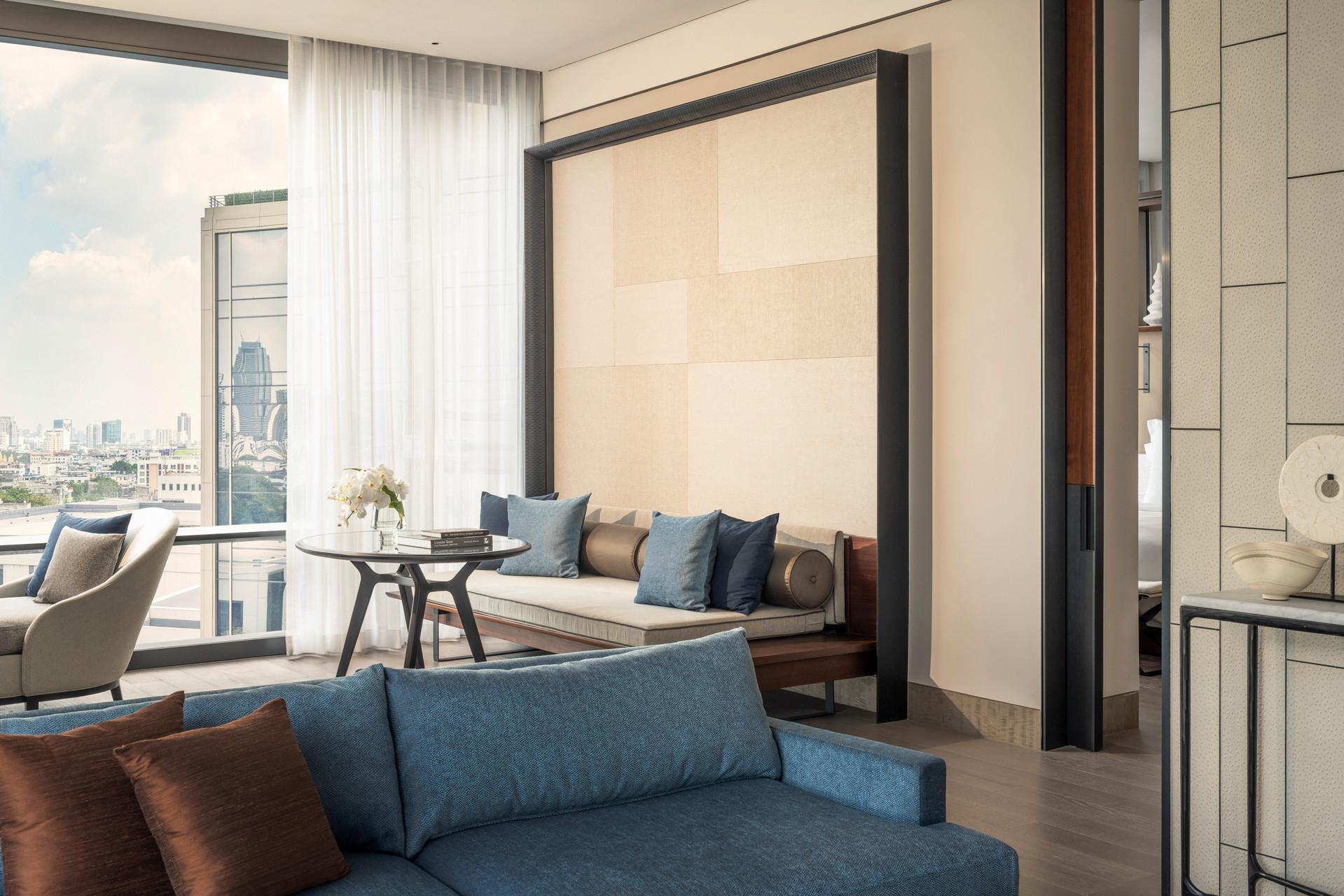 Hotel Four Seasons At Chao Phraya River 5*