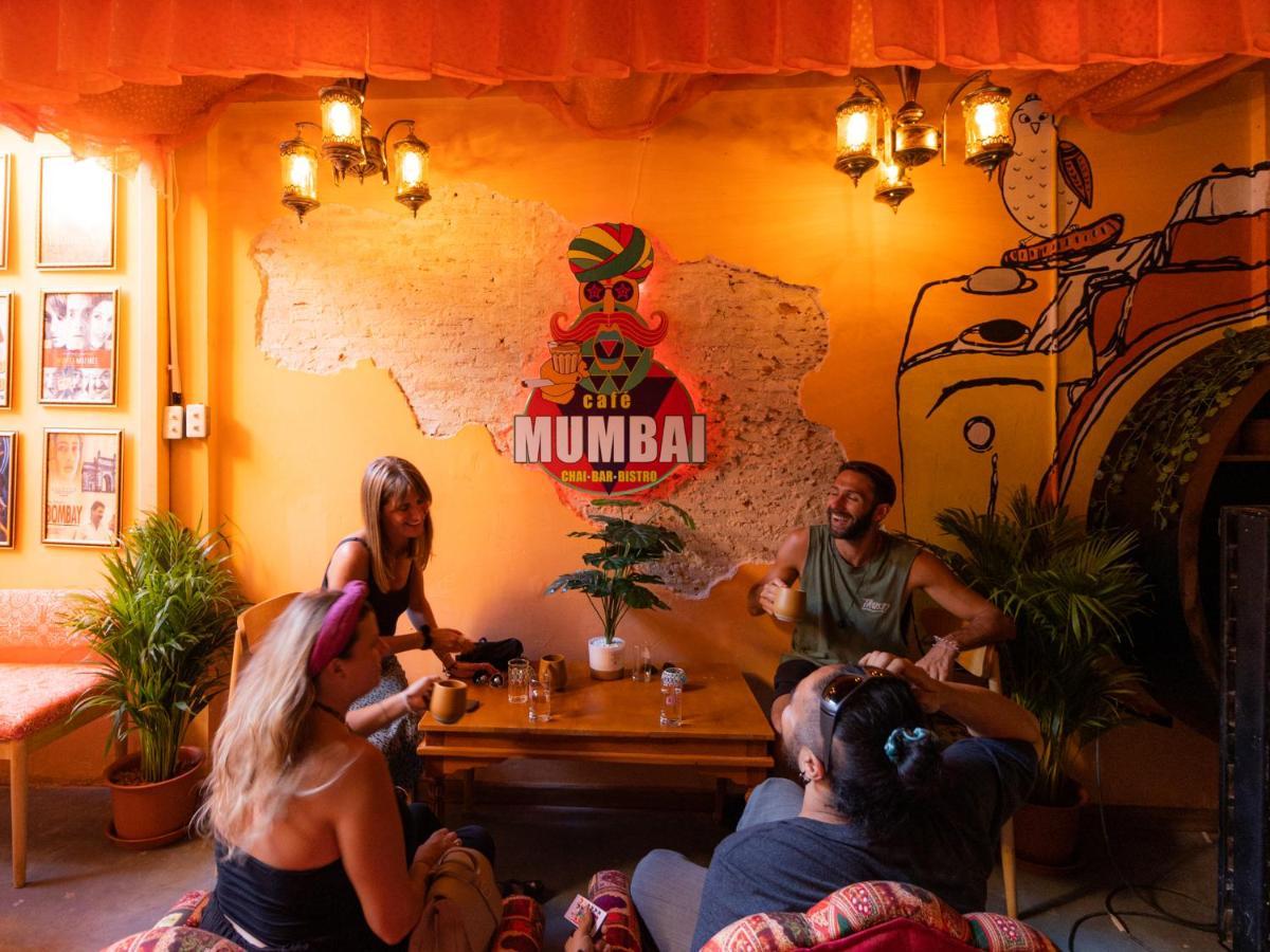 Khao San Social Capsule *