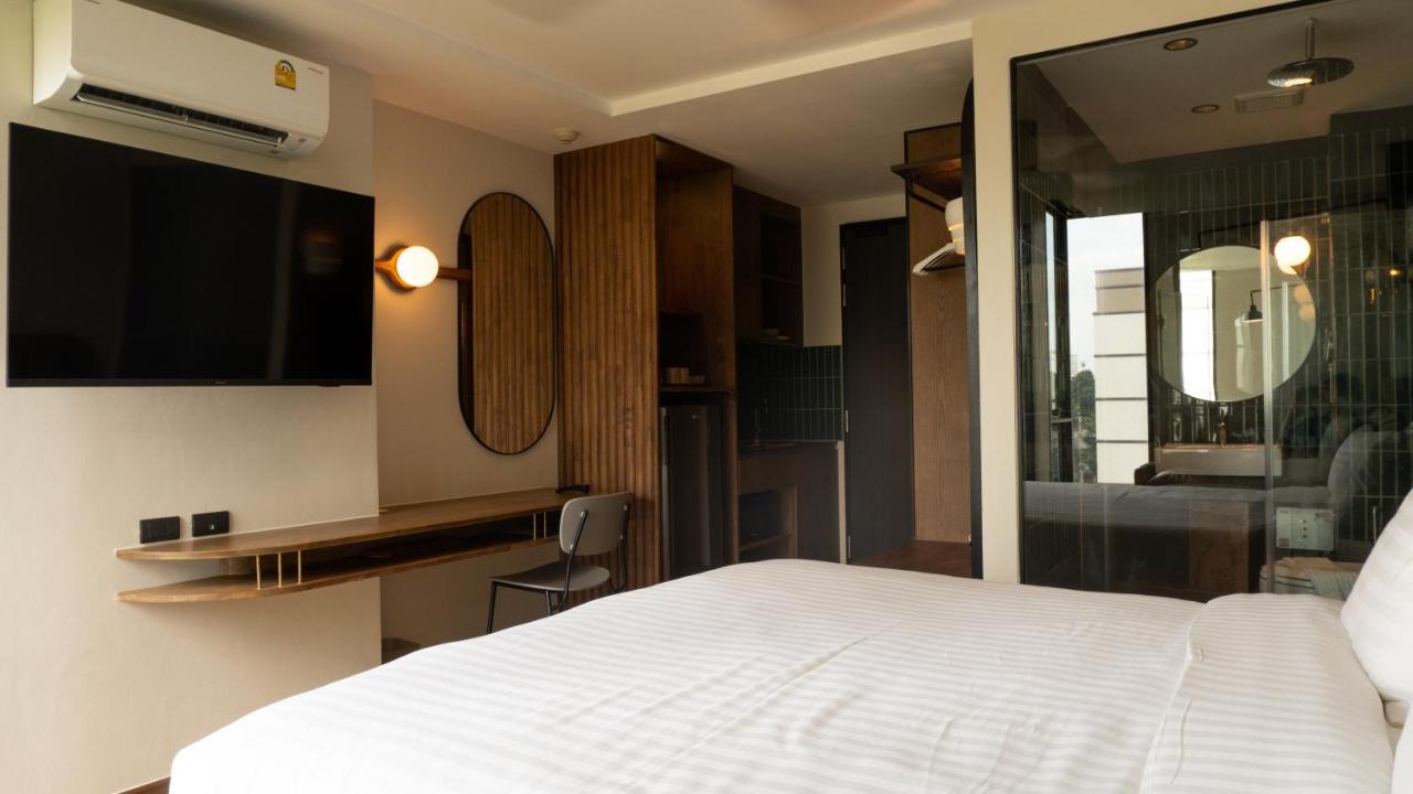 Karaarom Hotel