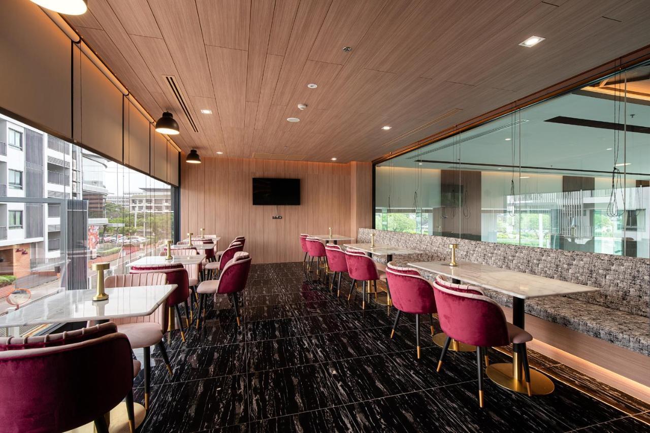 Thaya 5* Bangkok