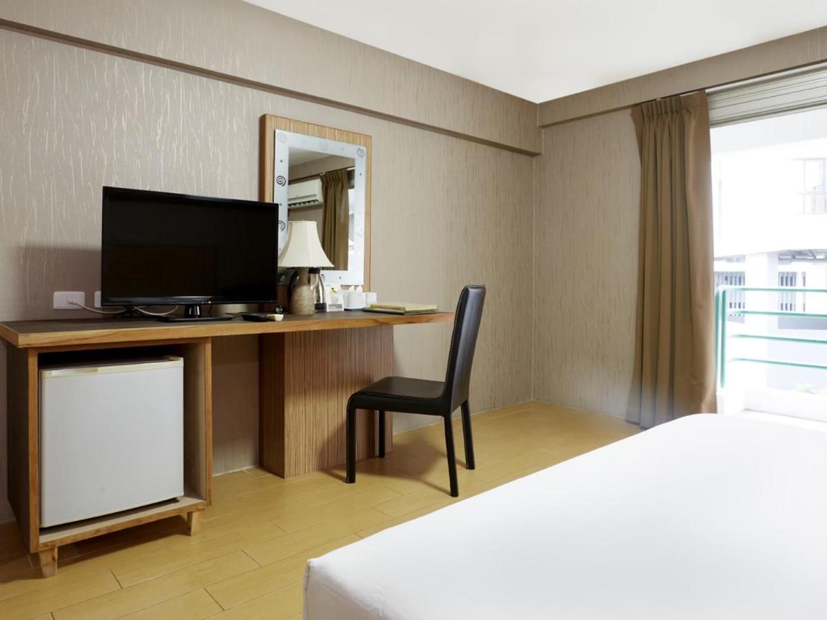 Watana Hotel