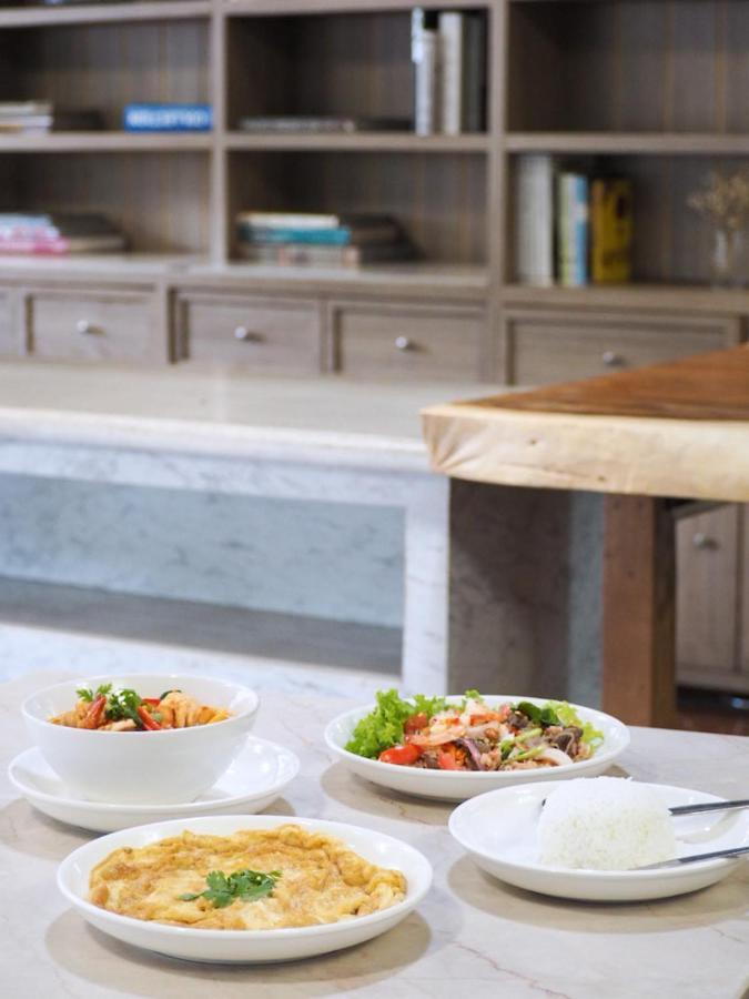 Watana Hotel Bangkok