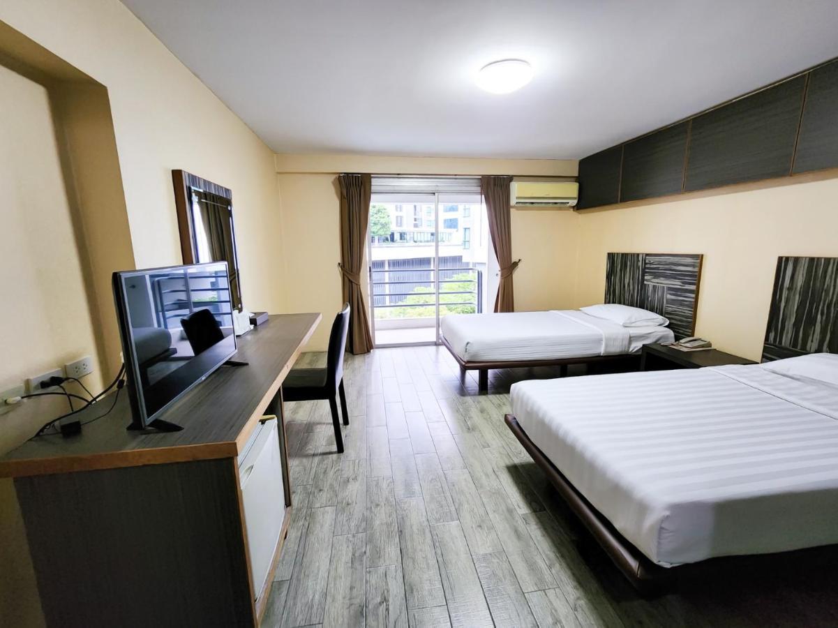 Hotel Watana