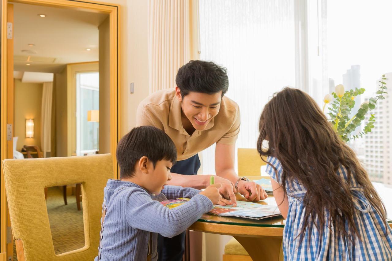 Holiday Silom By Ihg Hotel Bangkok