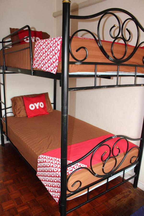 The Twins Hostel Hotel Bangkok
