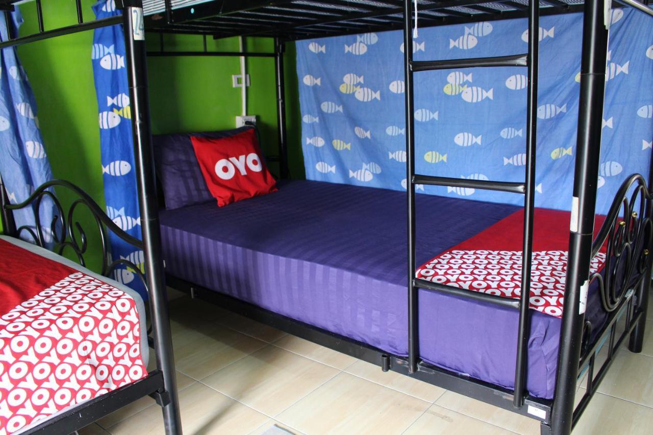 The Twins Hostel Hotel Bangkok