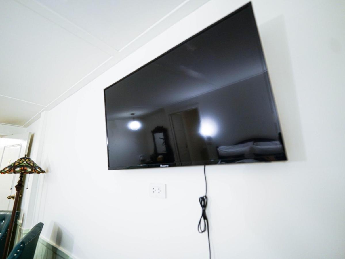 Hotel Roomquest Rim Praya Dinsor Road Banguecoque