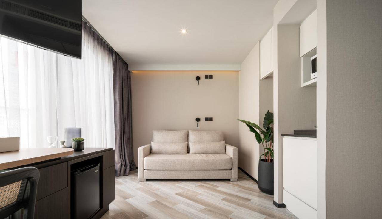 Seekers Finders Rama Iv Surestay Collection By Bw Hotel