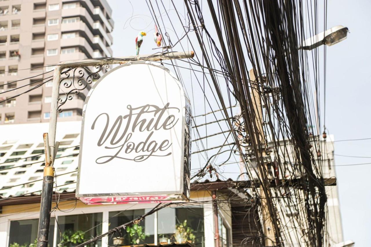 White 2* Bangkok