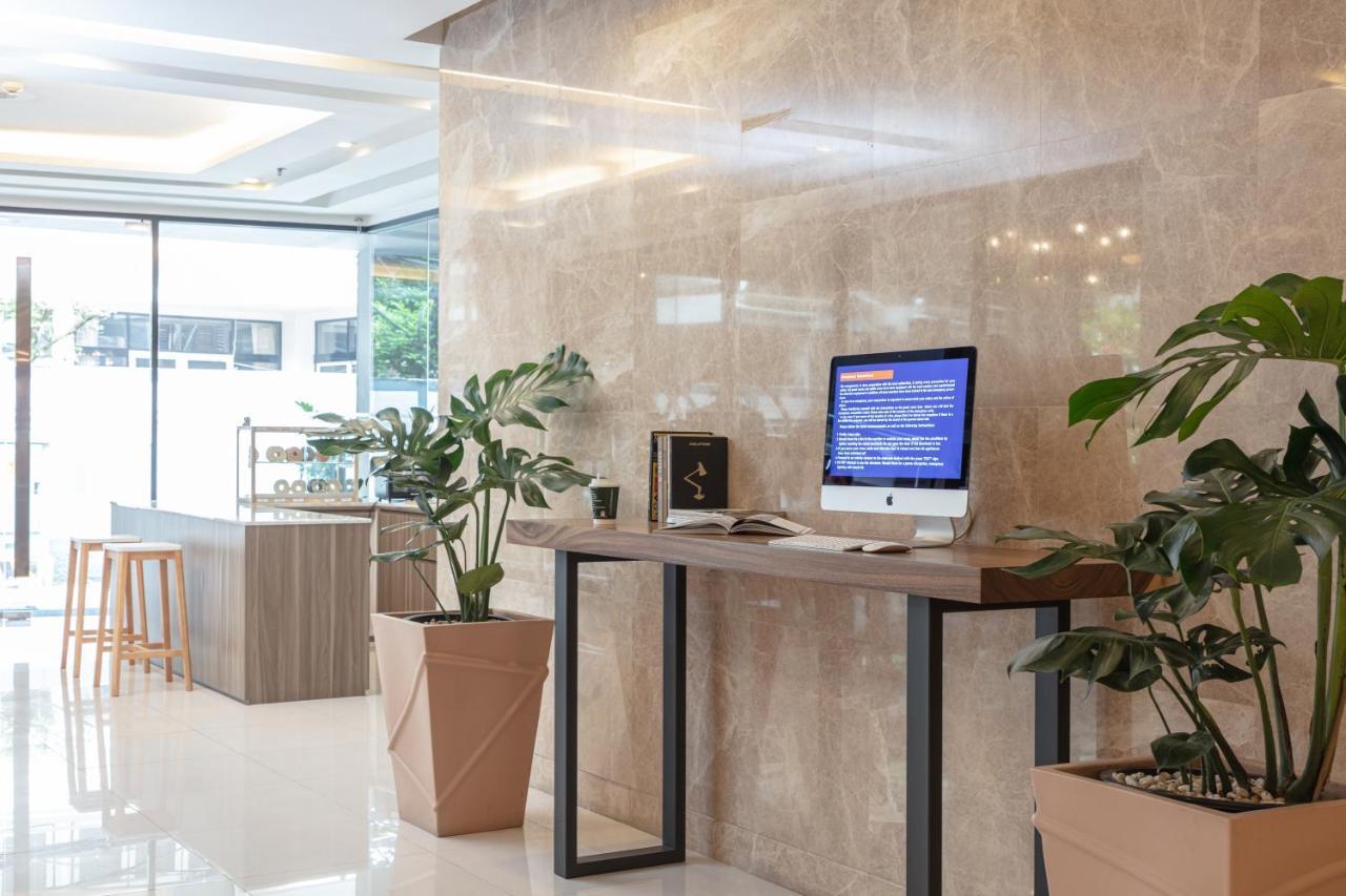 Hotel Adelphi Forty-nine Bangkok