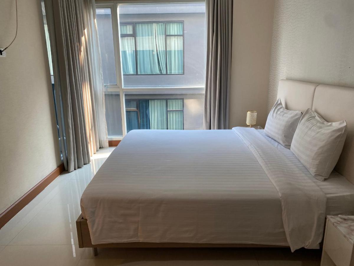 Bedroom With Kitchen * Bangkok