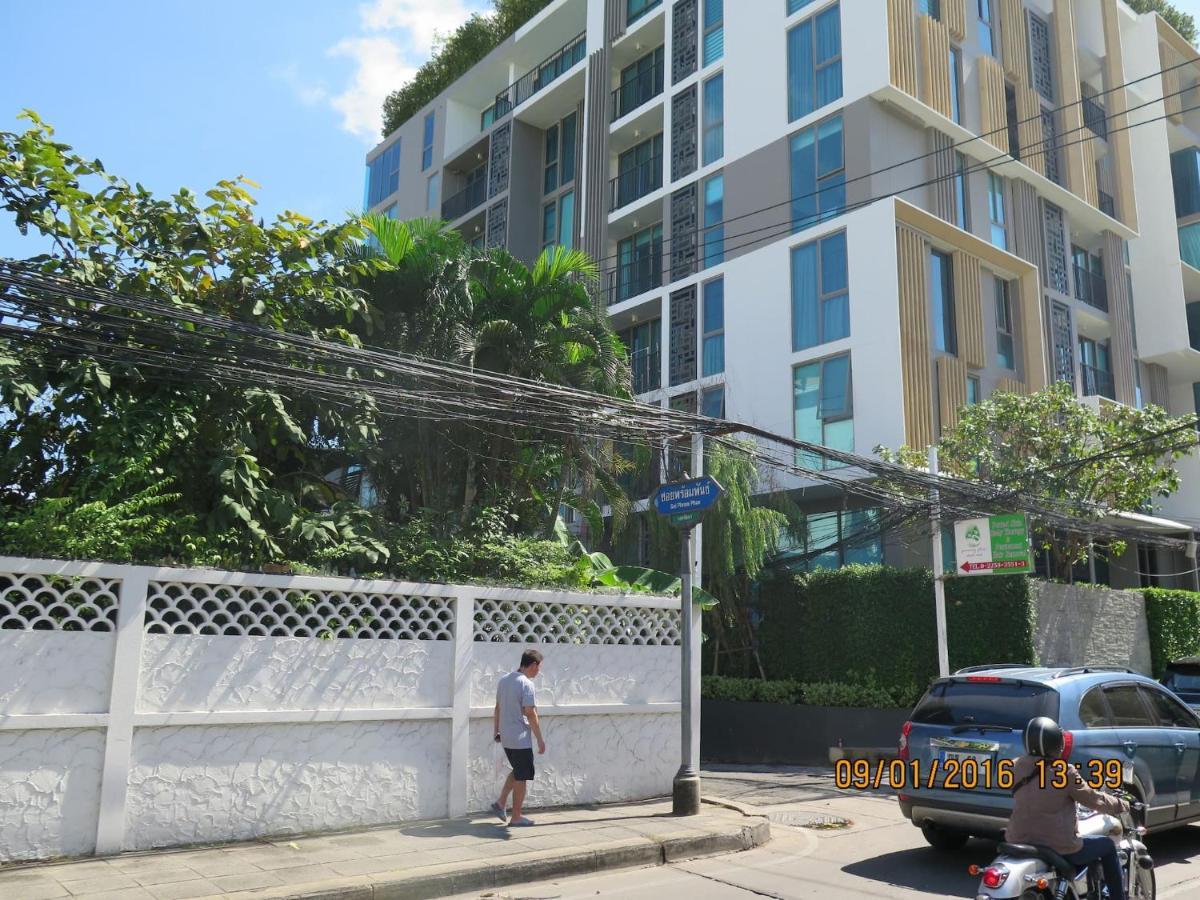 Rumah liburan 5 Stars 1 Bedroomtub Bathshower Downtown Near Emquartier Shopping Mall *