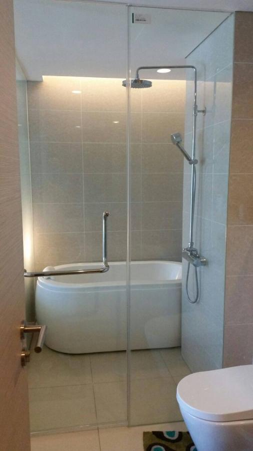 5 Stars 1 Bedroomtub Bathshower Downtown Near Emquartier Shopping Mall