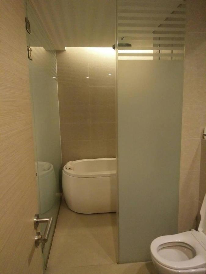 5 Stars 1 Bedroomtub Bathshower Downtown Near Emquartier Shopping Mall Rumah liburan *