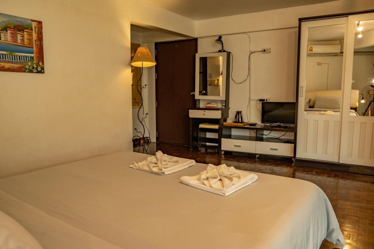Home16 Sukhumvit16 Hostel Bangkok