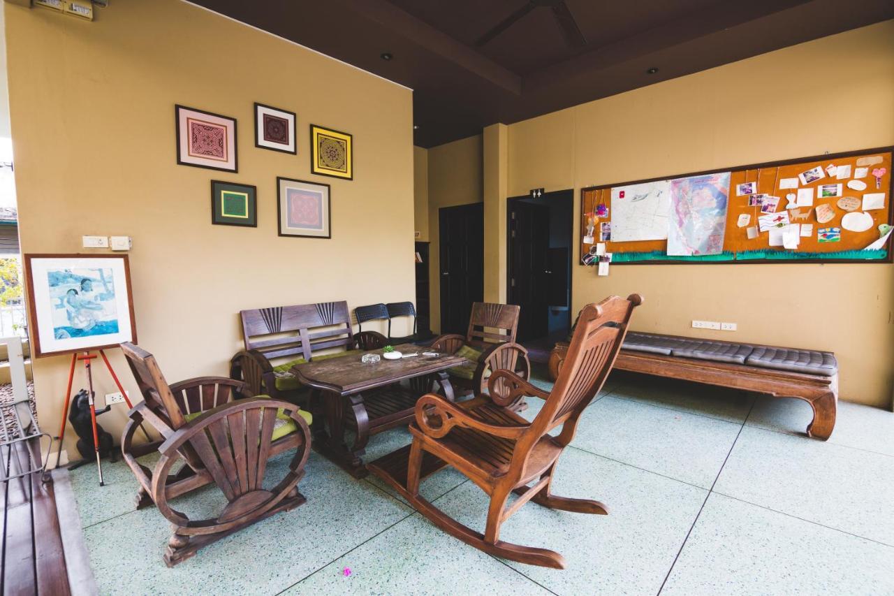 Hotel Feung Nakorn Balcony And Cafe
