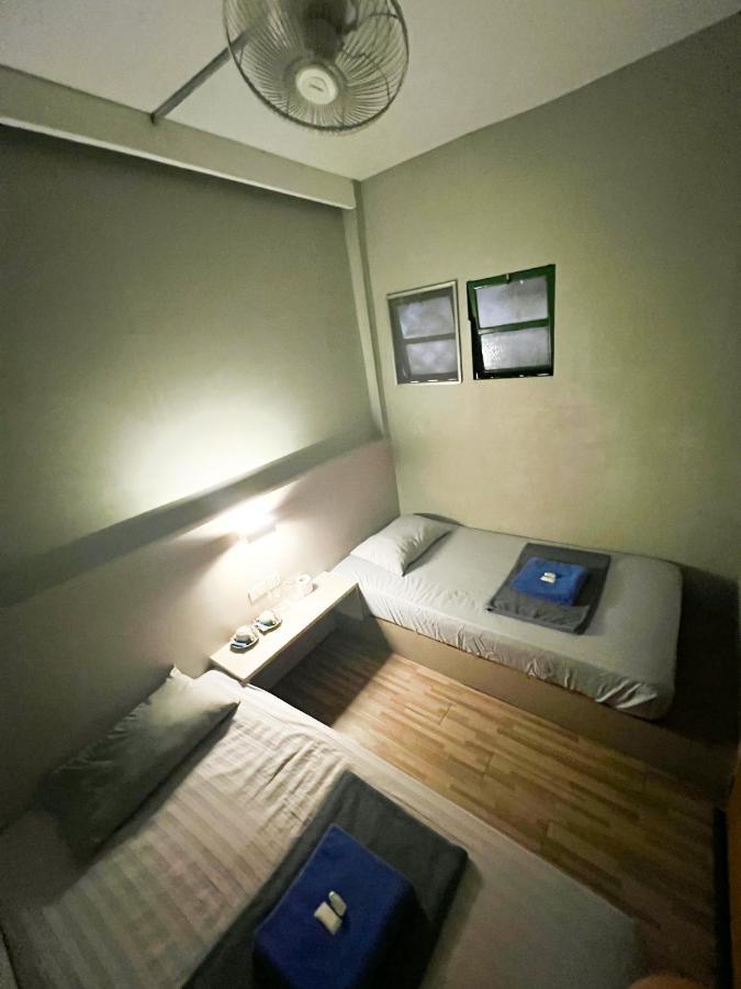 Baan Chanasongkram Hostel