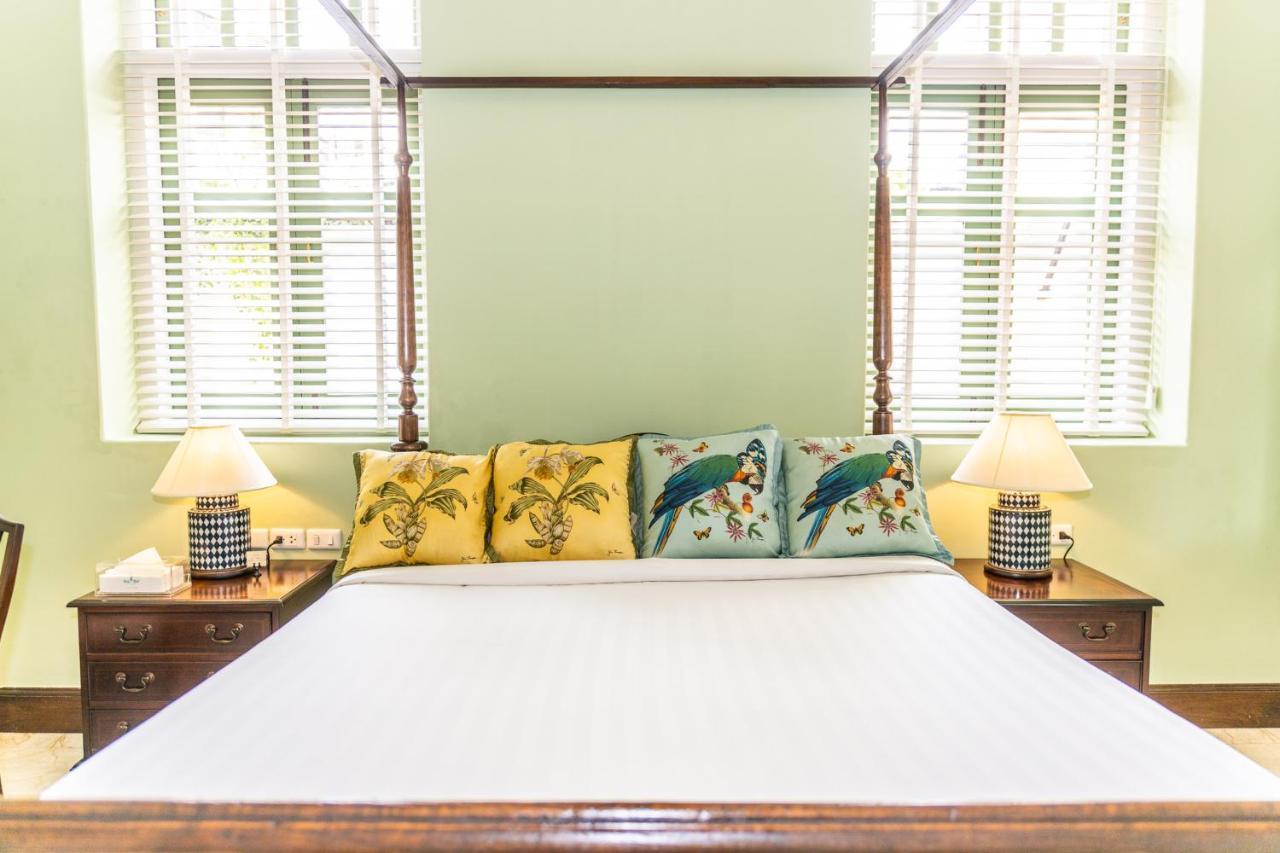 Baan 2459 Heritage House 4*