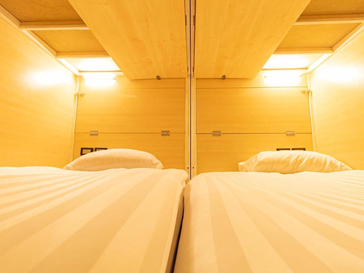 Hostel Khao San Social Capsule *
