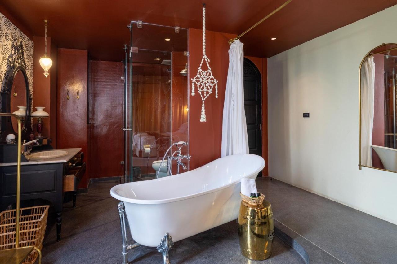 Hotel Amdaeng Riverside Bangkok