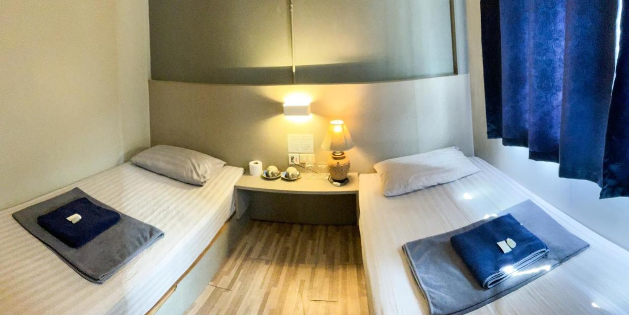 Hostel Baan Chanasongkram Bangkok