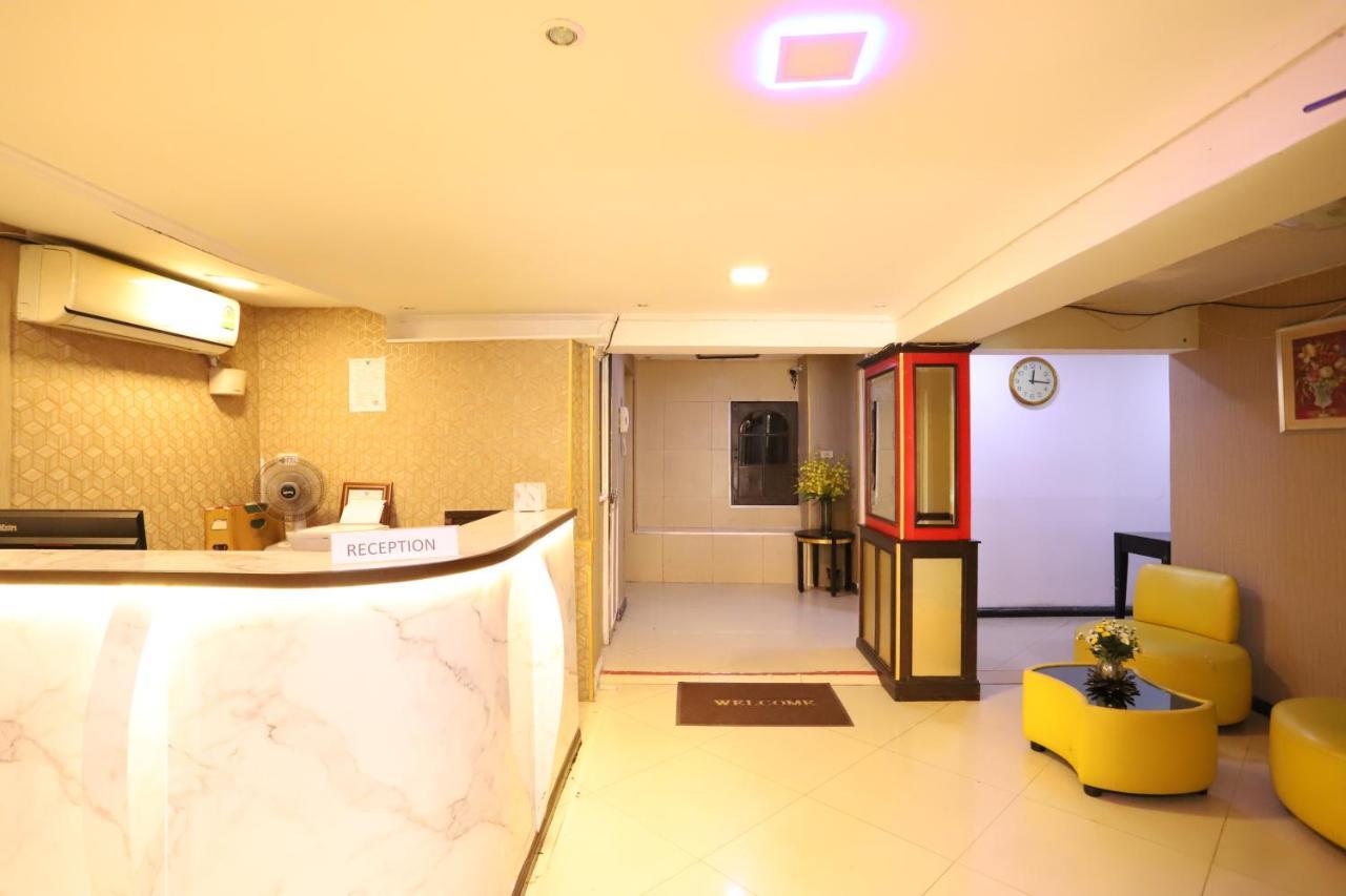Lucky Palace 3* Bangkok