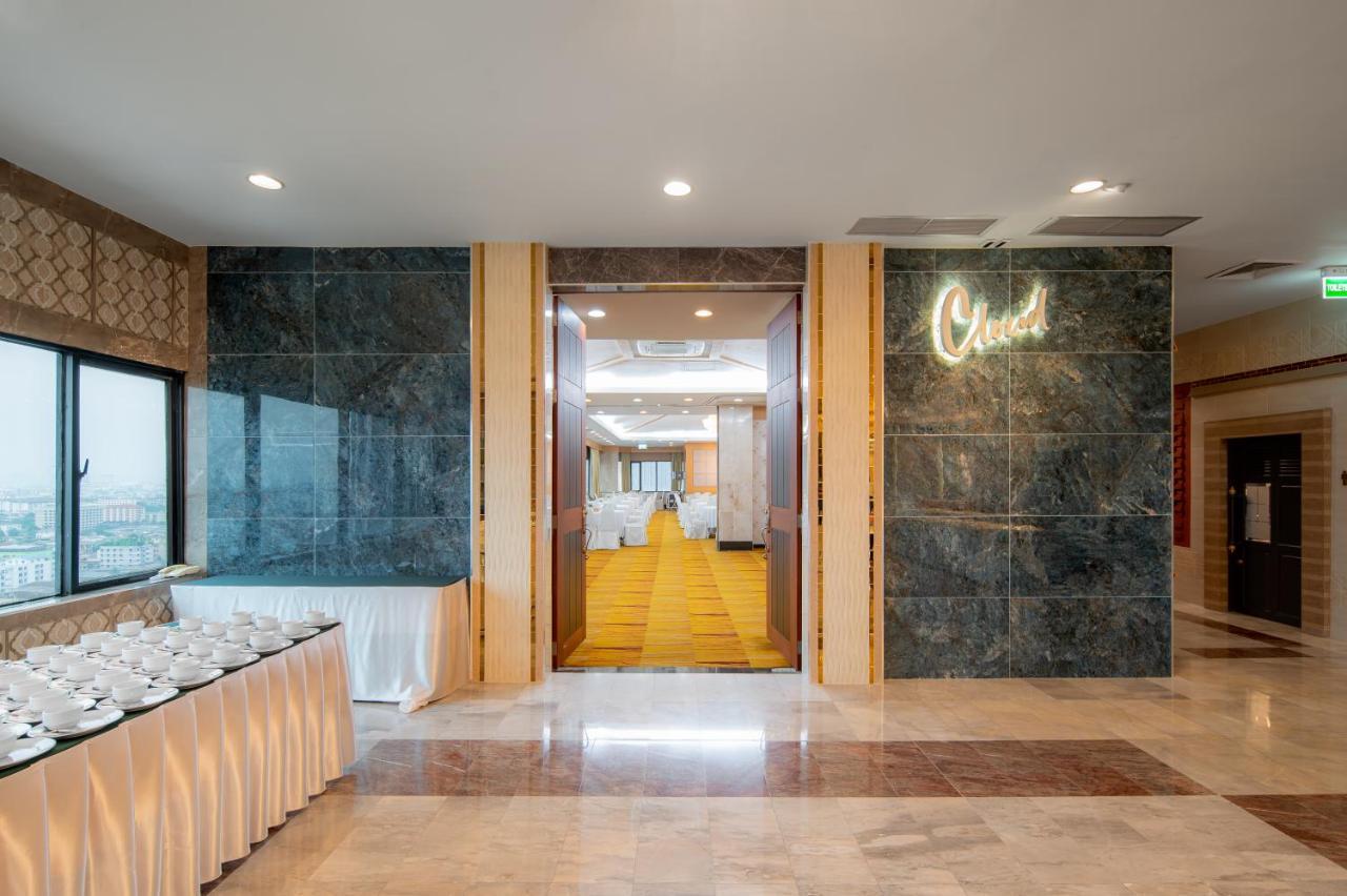 Alexander Hotel Bangkok