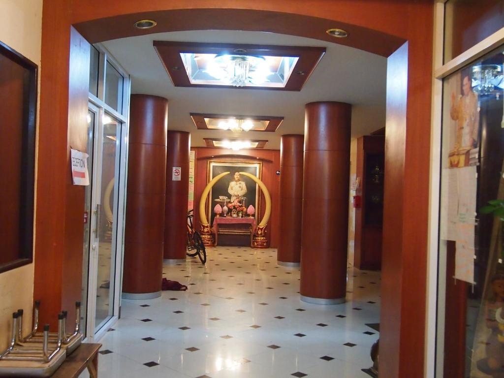 Four Sons Hotel