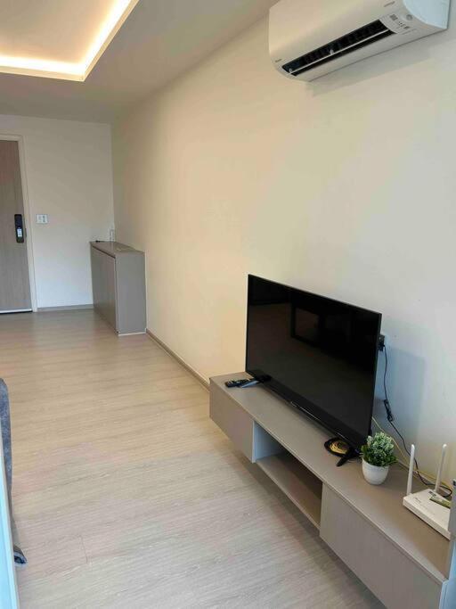 1bedroom King Bed Fast Wifi Gym 00 Big Pool Checkin24h Bangkok