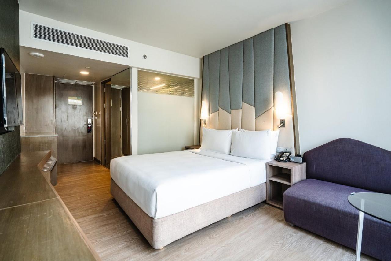 Express Sukhumvit 11 By Ihg 4* Bangkok