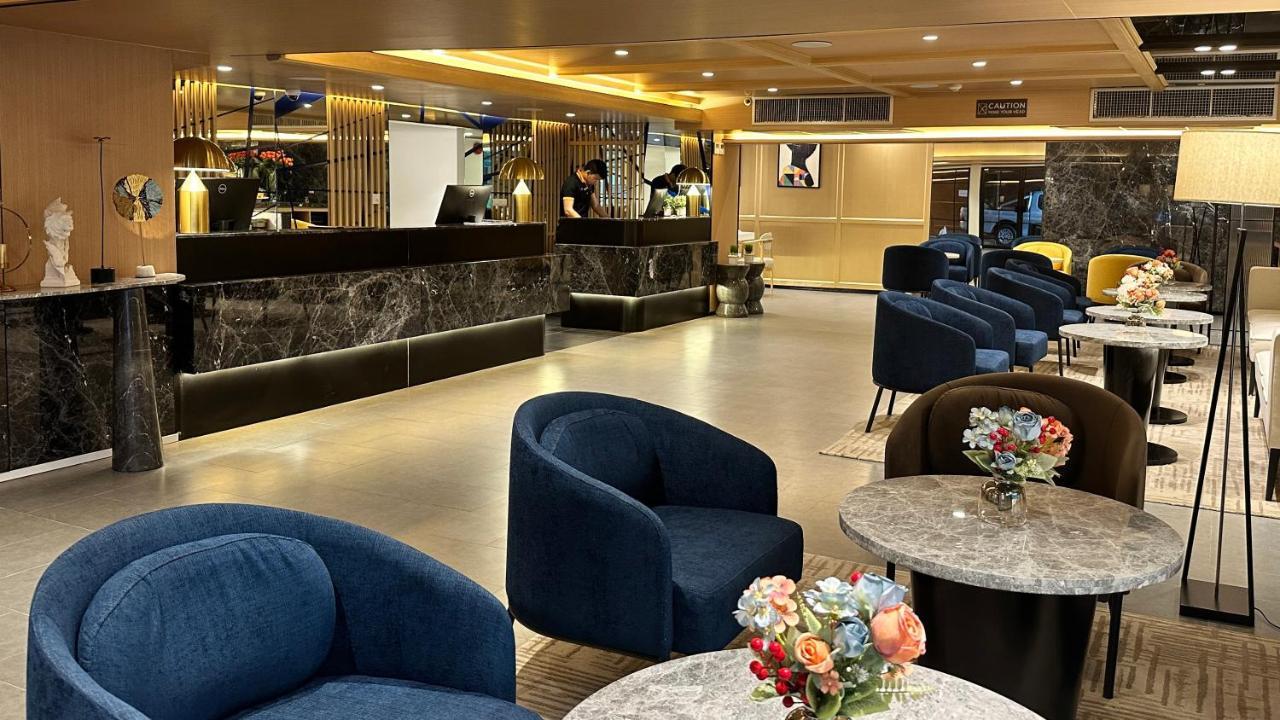Hotel Ramada By Wyndham Sukhumvit 11 4*
