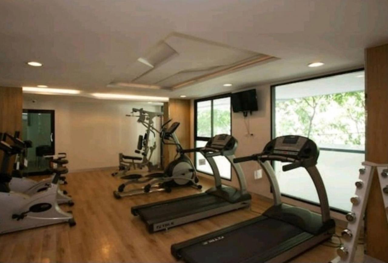 Free Airport Pick Up , 1 Bedroom 4 Mins From Bts Ekkamai Appartement
