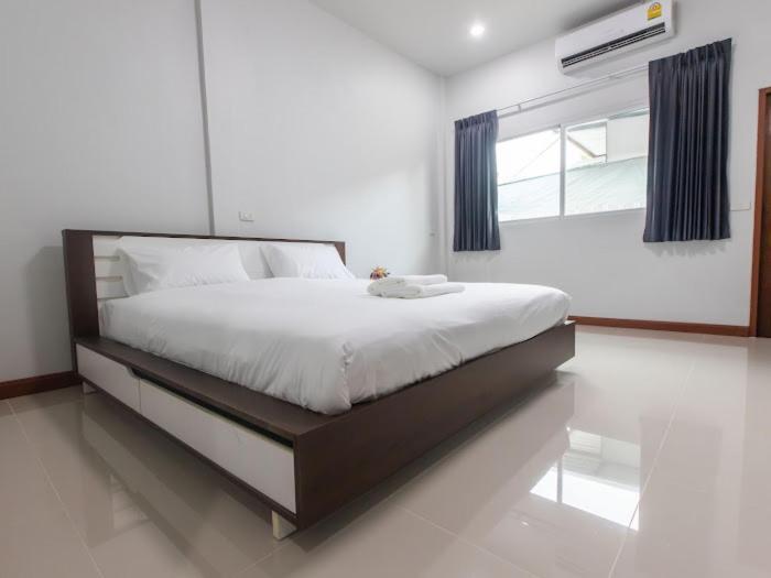 Tonsoi Hathairat Guest house Bangkok