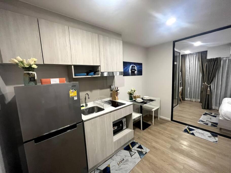 Ivory Ratchada-ladprao Huai Khwang Night Market Apartemen *