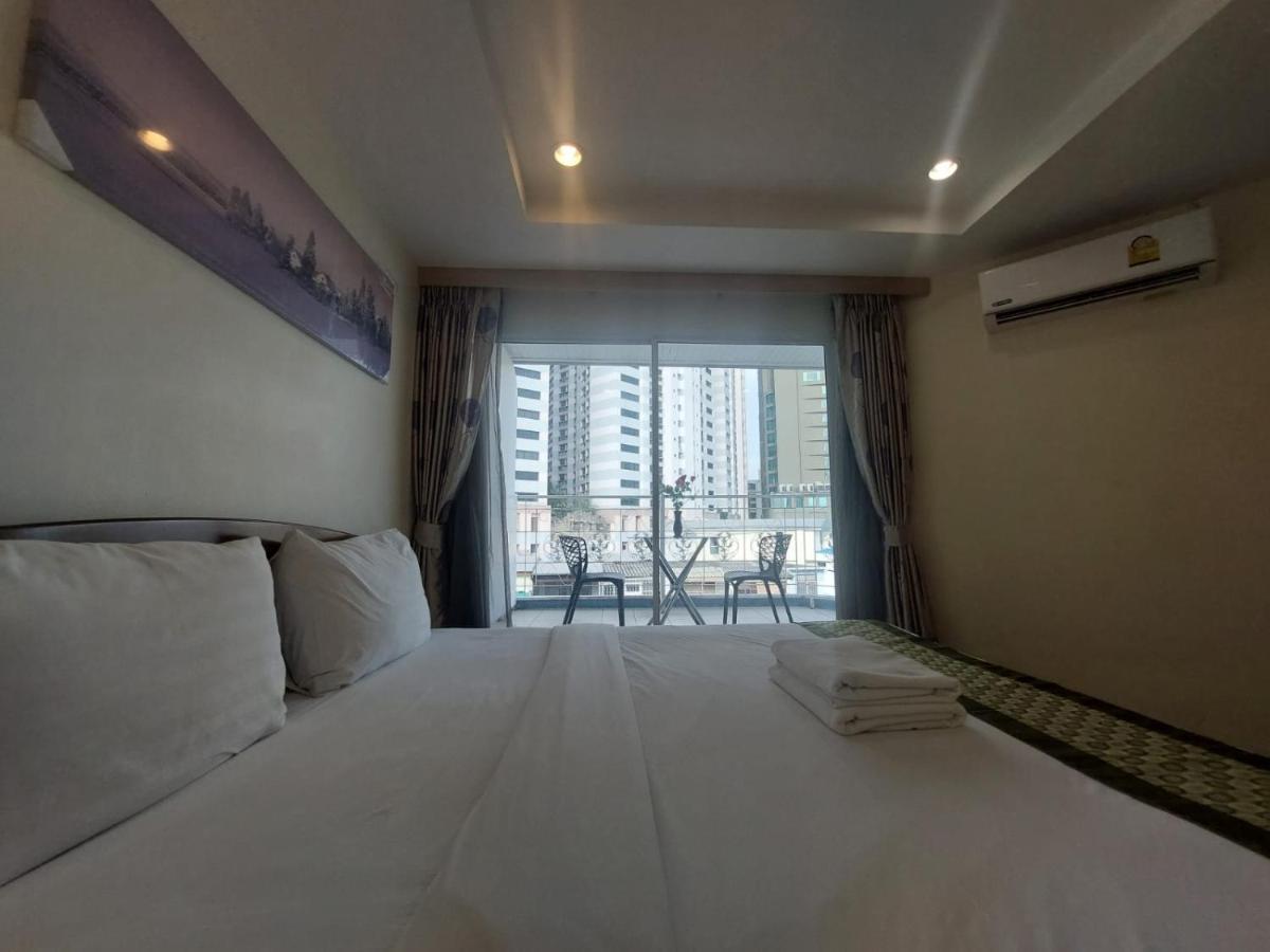 V Check Sukhumvit 22 3* Bangkok