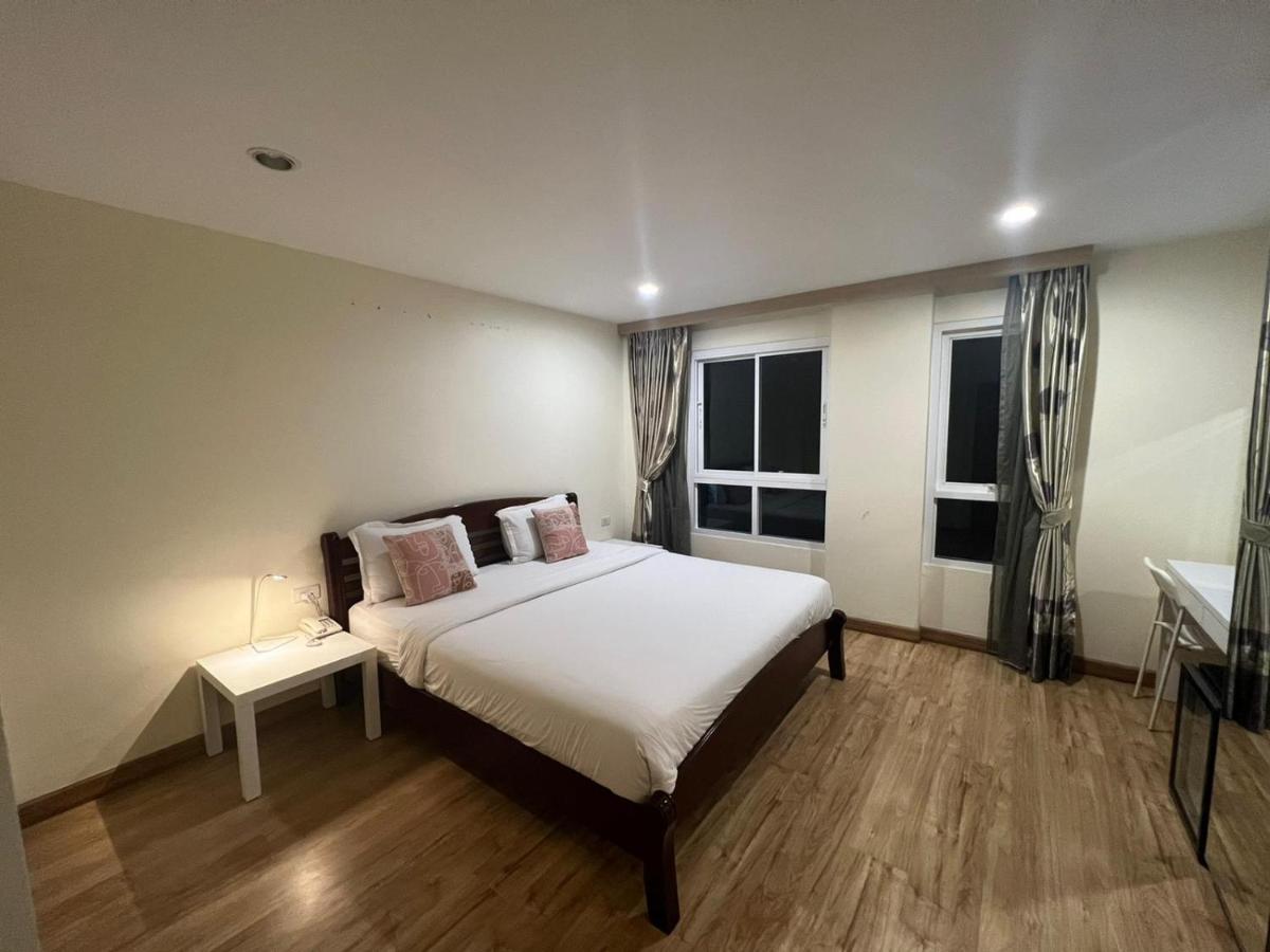 V Check Sukhumvit 22 Bangkok
