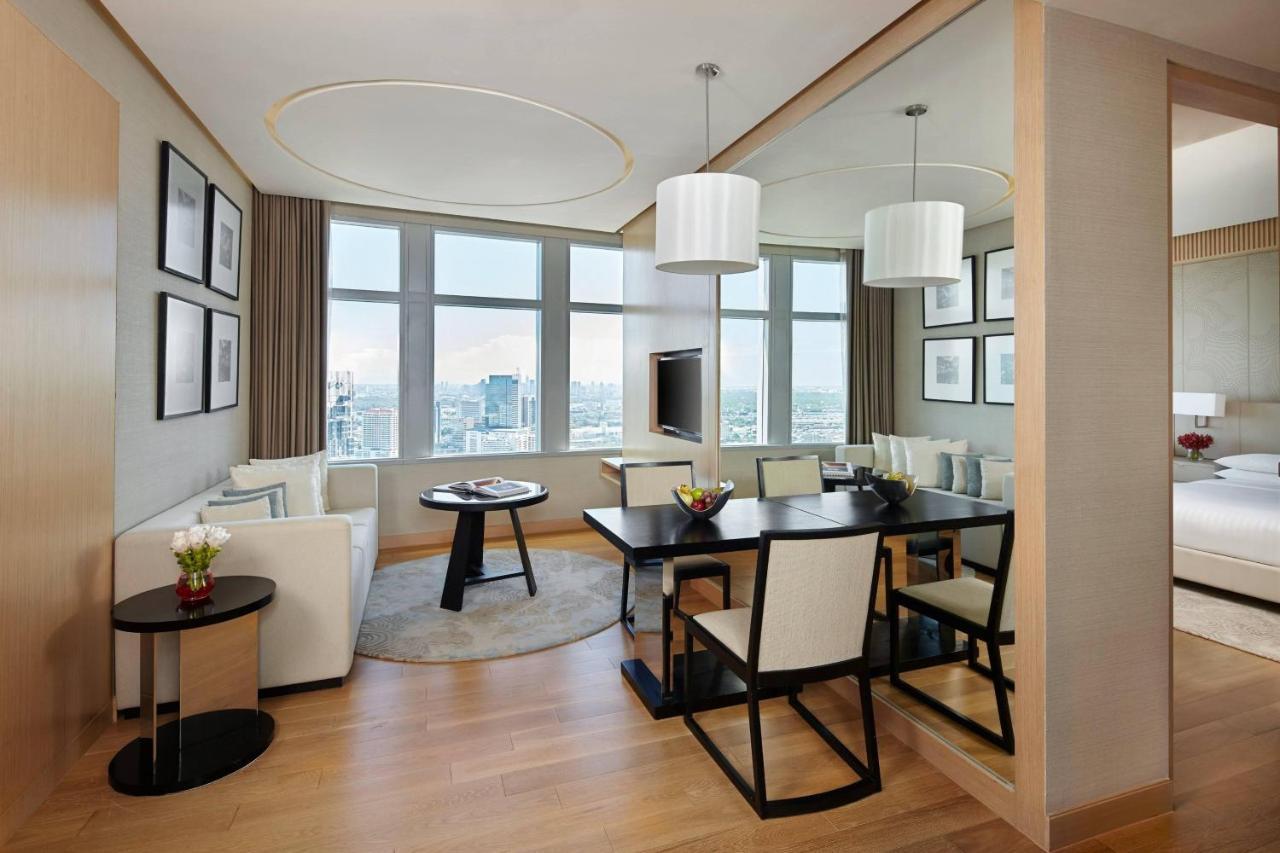 Hotel Marriott Sukhumvit - Sha Extra 5*