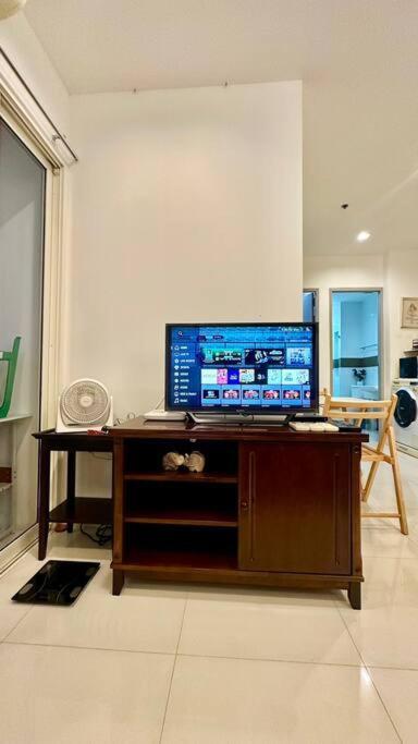 High-class 2bed Skyview Just 1-step From Bts Onnut Apartment Bangkok