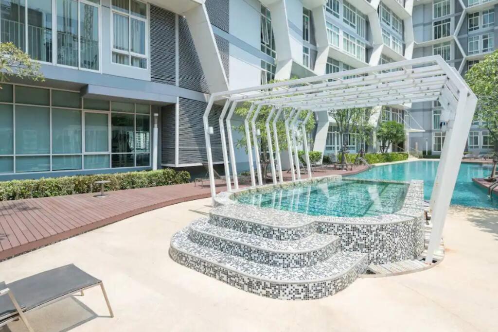High-class 2bed Skyview Just 1-step From Bts Onnut *