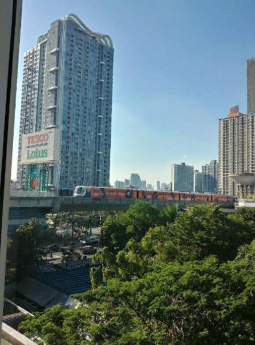High-class 2bed Skyview Just 1-step From Bts Onnut Apartment *