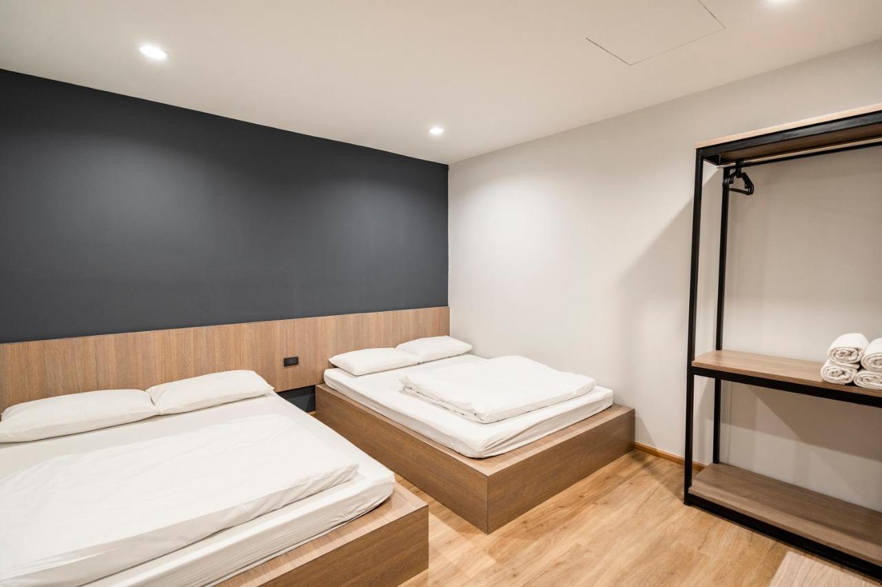 Hostel 19a